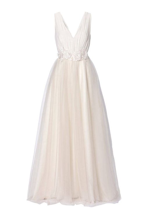 Vestido de novia de C&A corte floral y falda de tul, 179,90 euros. 
