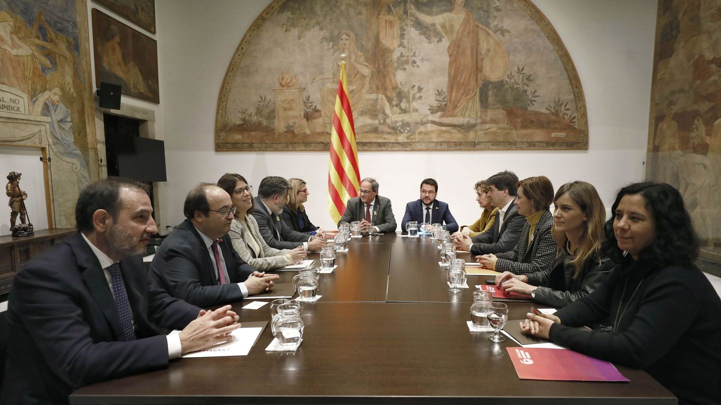 Reunión de partidos políticos catalanes en la Generalitat. (EFE)