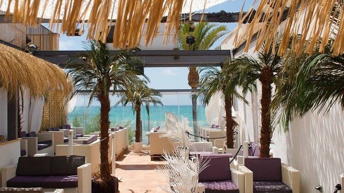 Así era el Medusa Beach Club, el restaurante que ha sufrido un derrumbe en la playa de Palma (Mallorca)