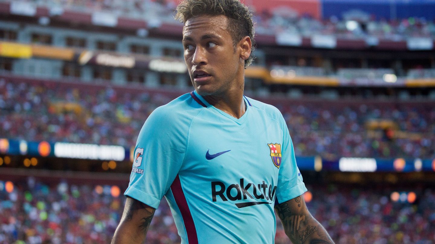 Neymar, en uno de sus últimos partidos con el Barça. (EFE)