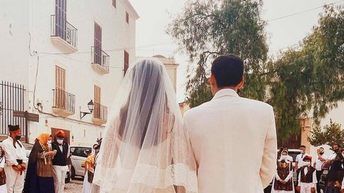 Vestida de Valentino y en Ibiza: la espectacular boda de la heredera de Fendi ante 250 invitados