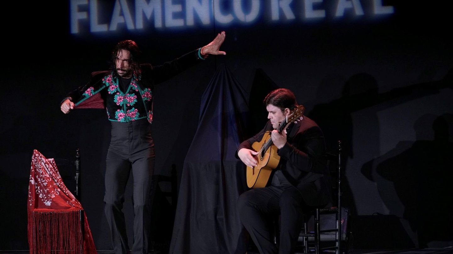 El bailaor Eduardo Guerrero y el cantaor y guitarrista Ricardo Fernández del Moral en la tercera edición de Flamenco Real. (Javier del Real)