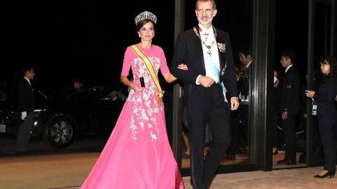 De Felipe llevando el bolso de Letizia al abrazo con Masako: lo que no viste de la entronización de Japón