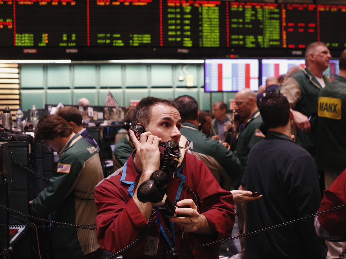 Foto: Un trader en la Bolsa de Nueva York (Reuters).