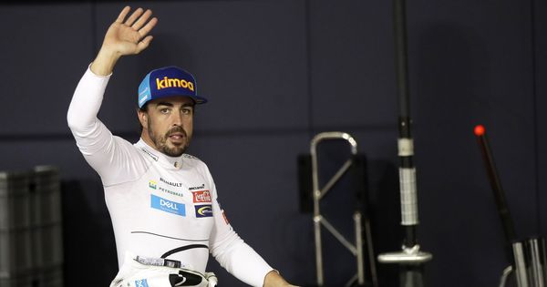 Foto: Fernando Alonso logró pasar a la Q2 en la última sesión clasificatoria de Fórmula y saldrá 15º en el GP de Abu Dabi. (EFE)
