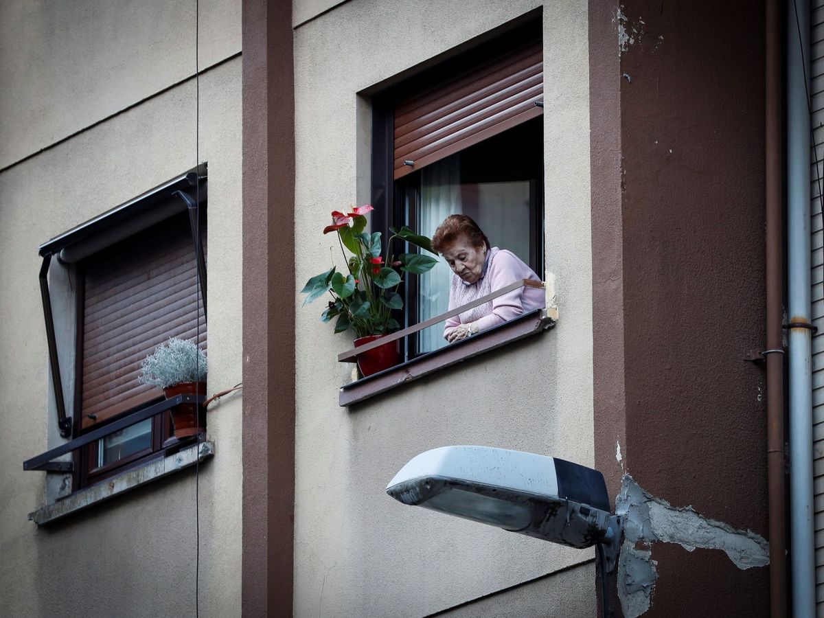 Foto: La soledad, un factor de riesgo bastante importante. Foto: EFE Javier Etxezarreta
