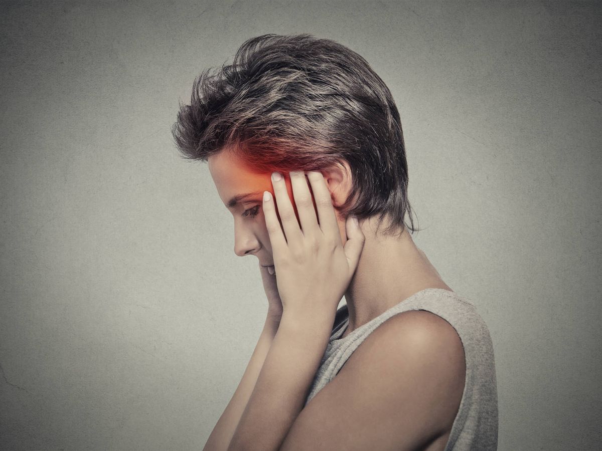 Foto: Un dolor fuerte de cabeza es incompatible con casi cualquier actividad. (iStock)