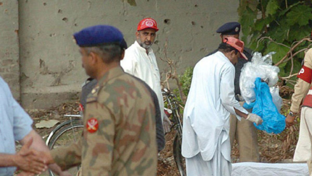 Al menos 64 muertos en el atentado más sangriento en Pakistán de 2008