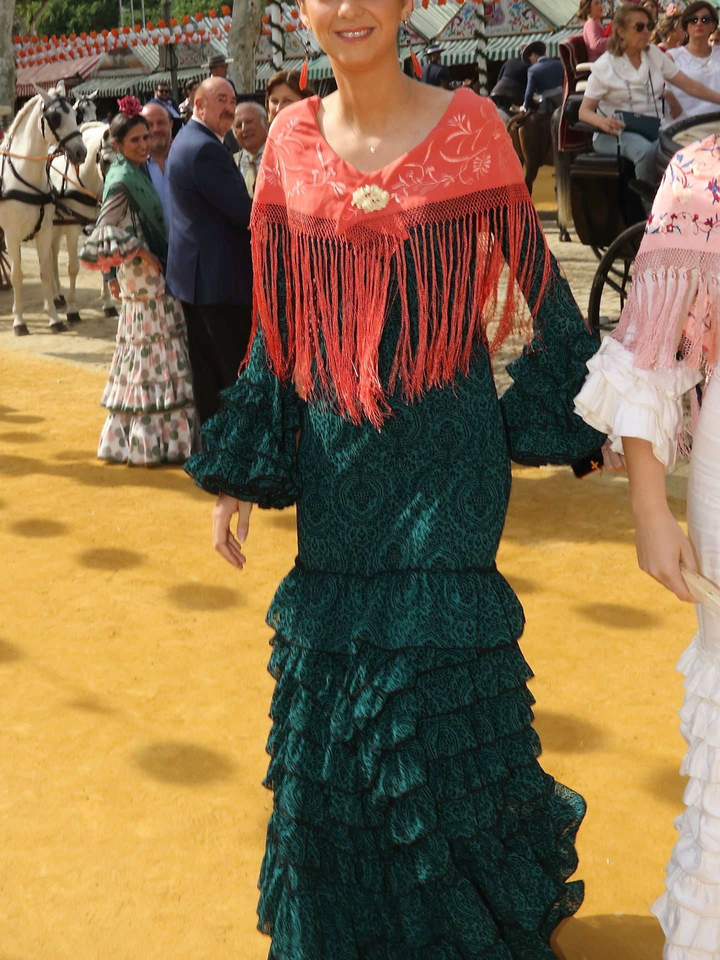 Victoria Federica, vestida de flamenca en la Feria. (Lagencia Grosby)