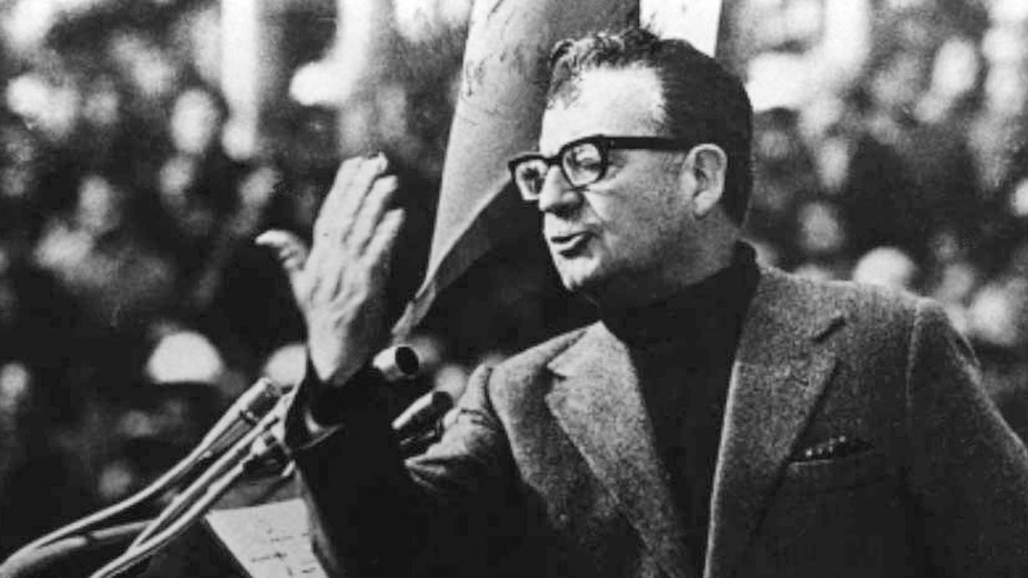 Salvador Allende iba siempre impoluto.