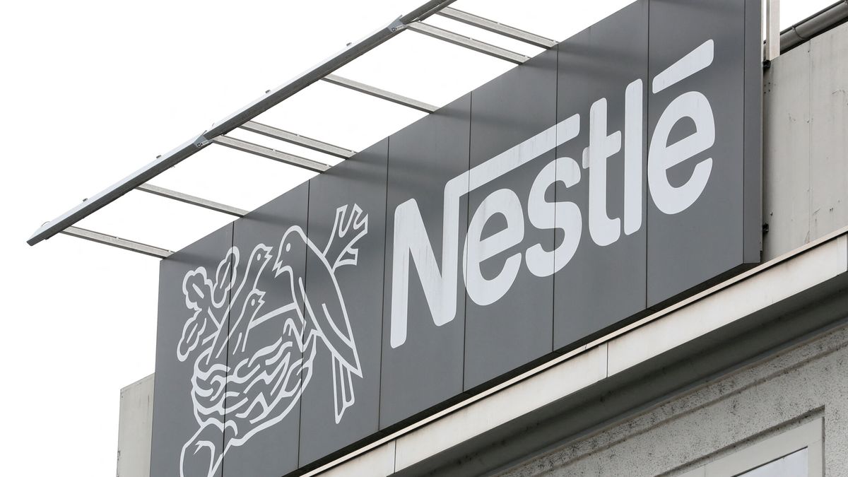 Nestlé sortea el golpe de la inflación y vuelve a mejorar su previsión de ventas anuales