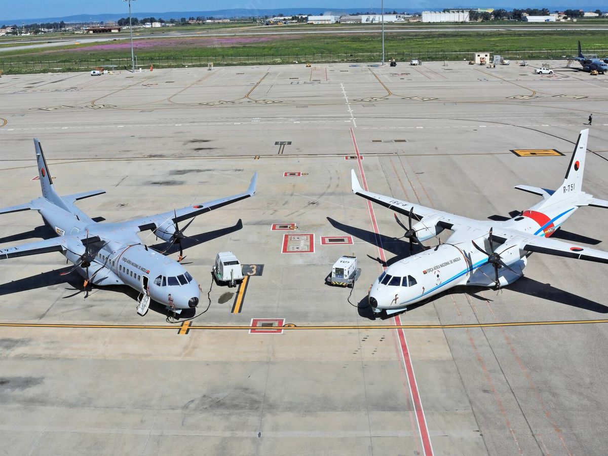 Foto: C295MW y C295 MSA listos para su entrega a Angola. (Juanjo Fernández)