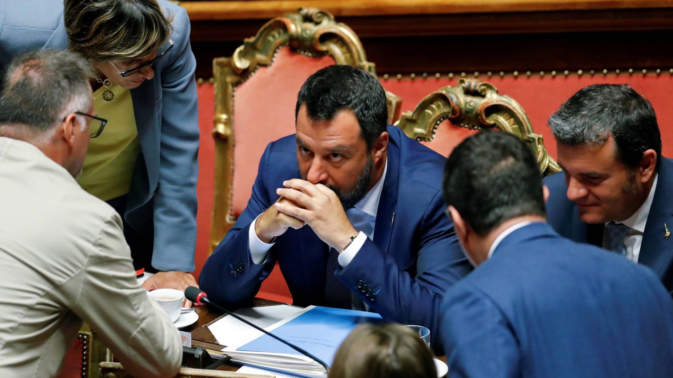 El 'salvinazo' mantiene a Italia en vilo: ¿gobierno interino o elecciones?