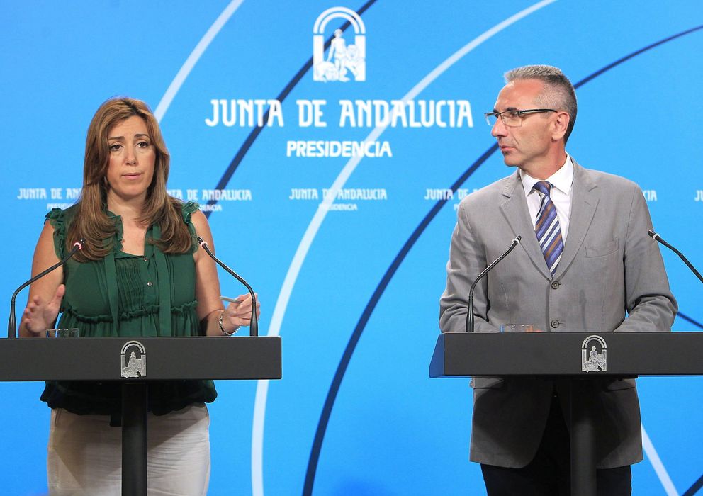 Foto: Susana Díaz junto al portavoz del Gobierno andaluz, Miguel Ángel Vázquez (Efe)