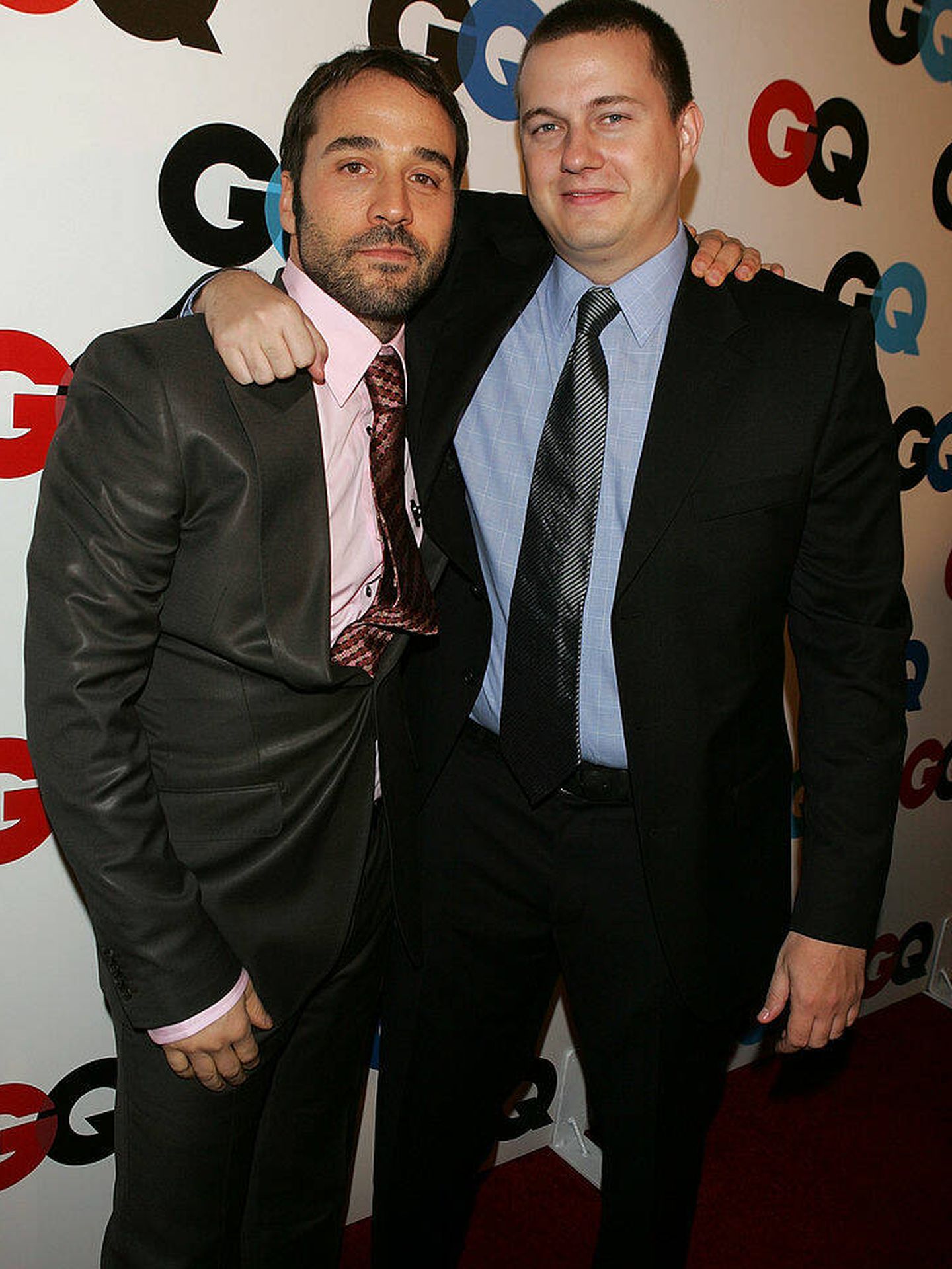 Con el actor Jeremy Piven, en 2005. (Getty/Kevin Winter)