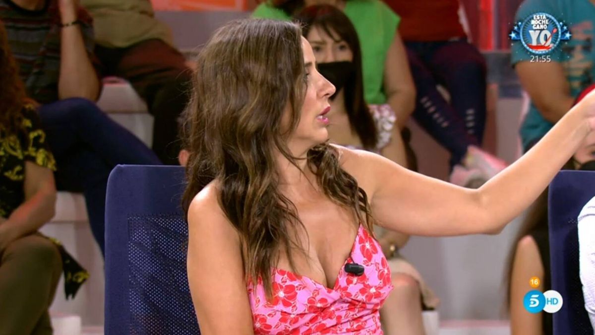 "Maleducada": Mónica Hoyos se revuelve ante el golpe bajo de Carmen Alcayde en 'Sálvame'