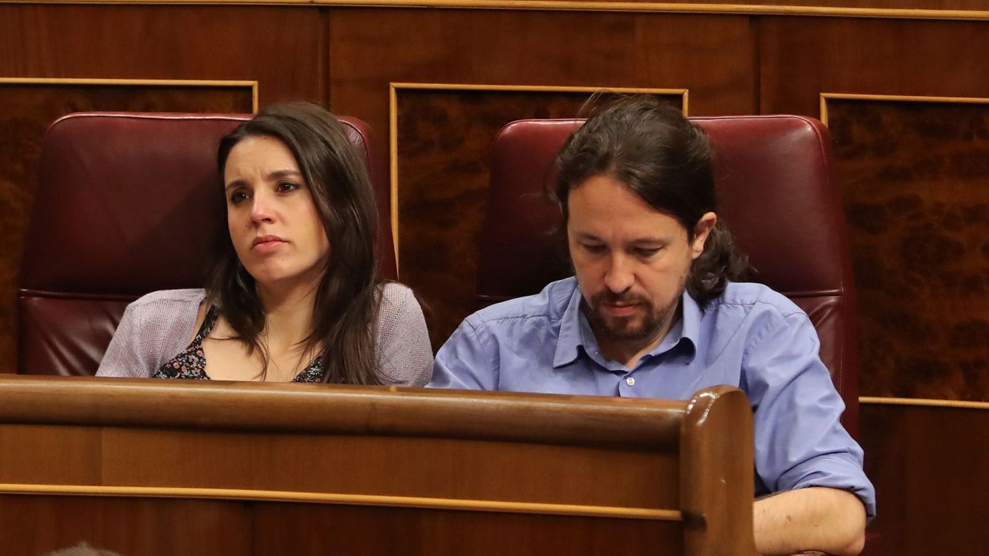 Irene Montero, junto al líder de Podemos, Pablo Iglesias. (EFE)