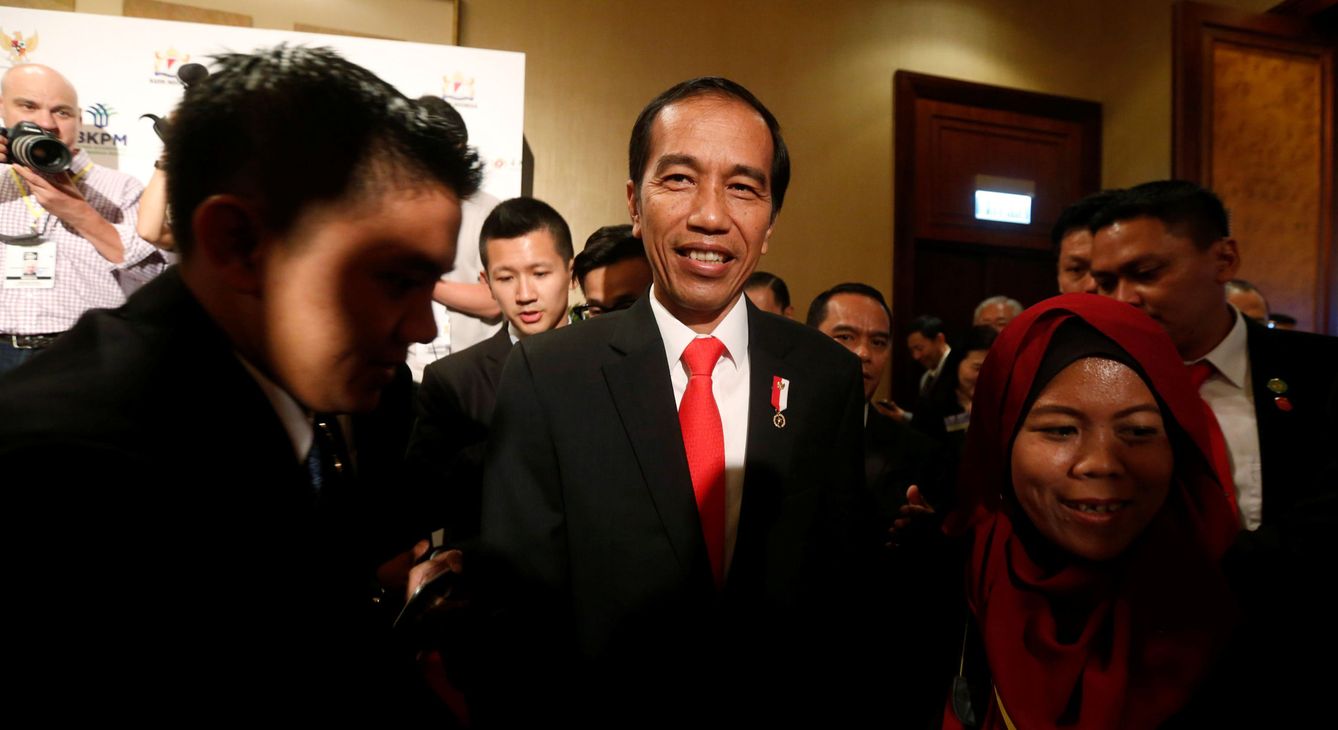 El presidente Joko 'Jokowi' Widodo tras asistir a un foro económico en Hong Kong. (Reuters)