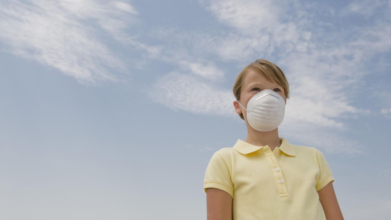 La población infantil sufre con especial virulencia el asma y la alergia. (Corbis)