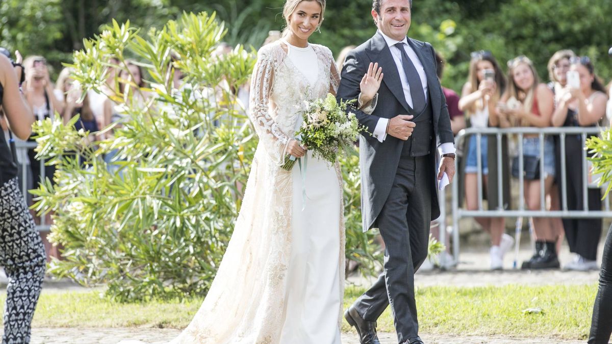 El vestido de novia de María Pombo y los looks de los invitados