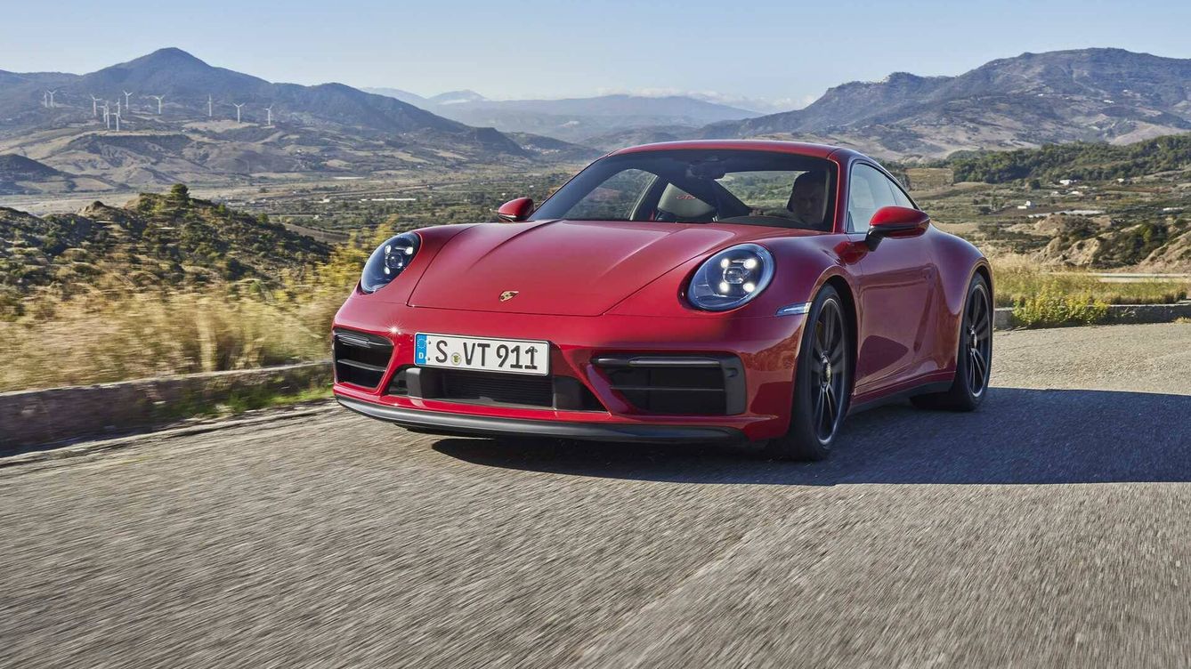 Porsche lanza las versiones GTS más deportivas en la familia del 911