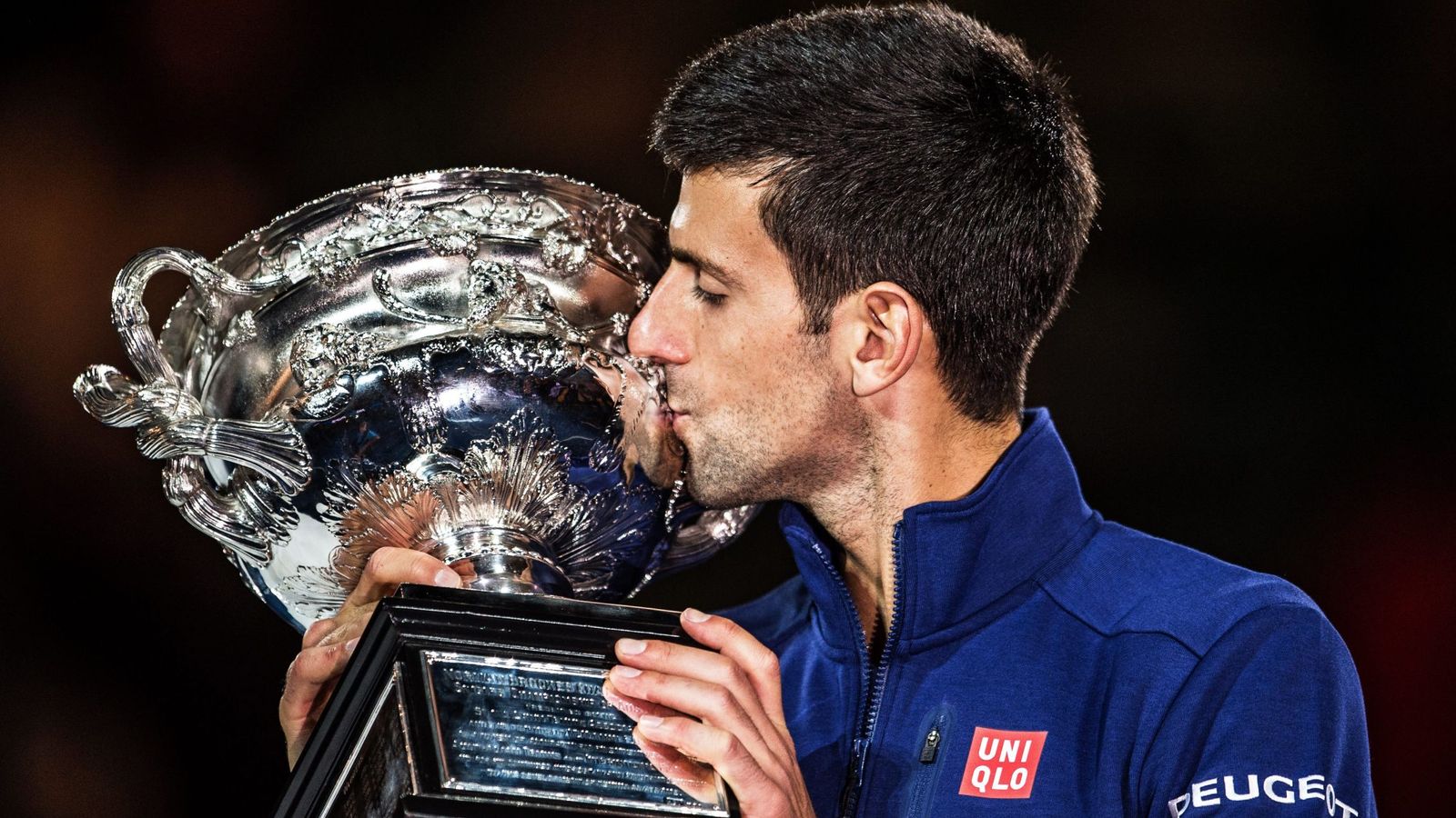 Foto: Seis trofeos como este tiene ya Djokovic (EFE).