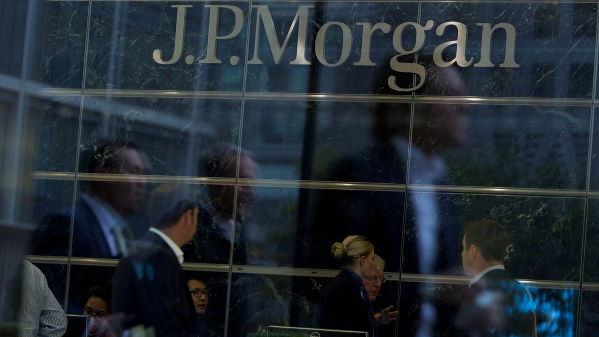 JP Morgan compra más luz en España al hacerse con tres plantas de Falck 