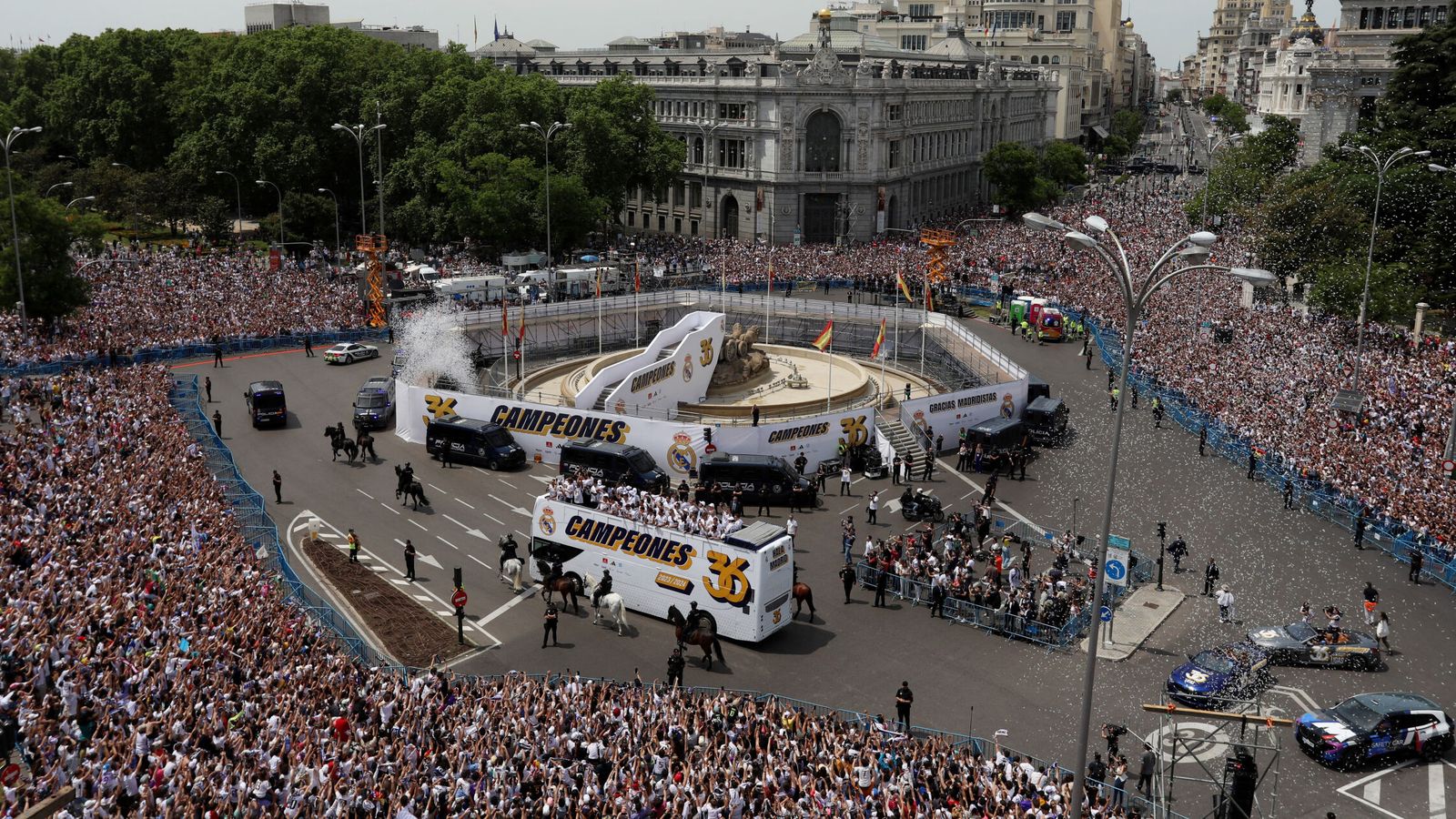 Gran ambiente en Madrid. (Reuters/Isabel Infantes)