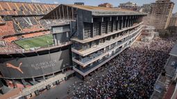 Los grandes 'players' del ladrillo pujan por la parcela del viejo Mestalla en la subasta del Valencia CF