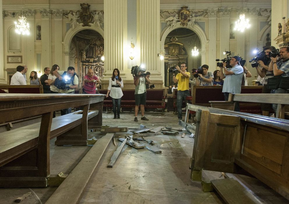 Foto: Daños causados por el artefacto en la Basílica del Pilar. (EFE)