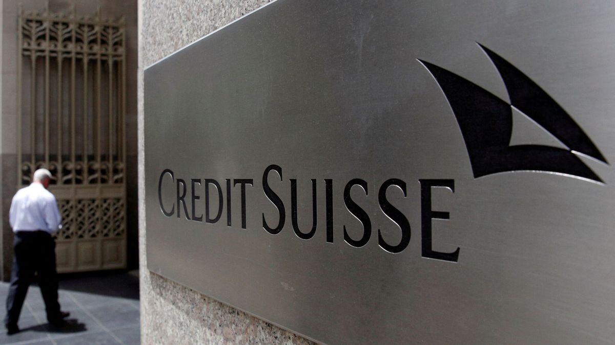 Cara y cruz para Credit Suisse: Qatar quiere más acciones y S&P le deja casi en bono basura 