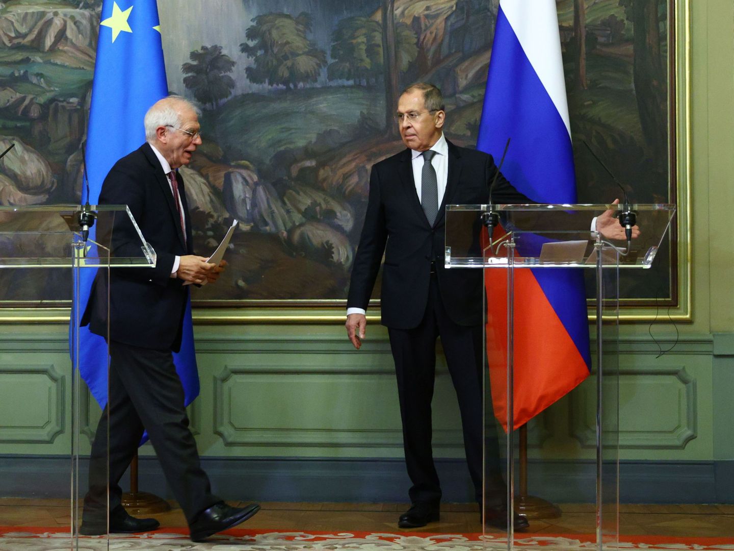 Borrell y Lavrov durante la rueda de prensa de la semana pasada. (EFE)