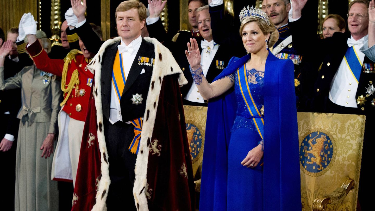 Los reyes de Holanda, en 2013 el día de su coronación. (Getty/Robin Utrecht)