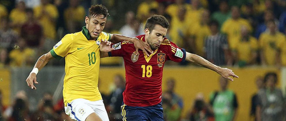 Foto: Neymar y Jordi Alba se operan para evitar lesiones, no para ganar masa muscular