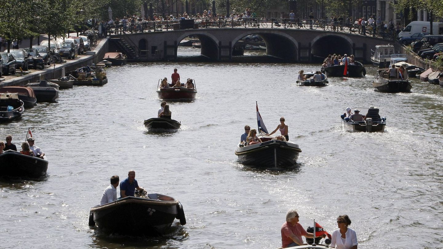 El canal Singel de Ámsterdam. (EFE/Antonisse)