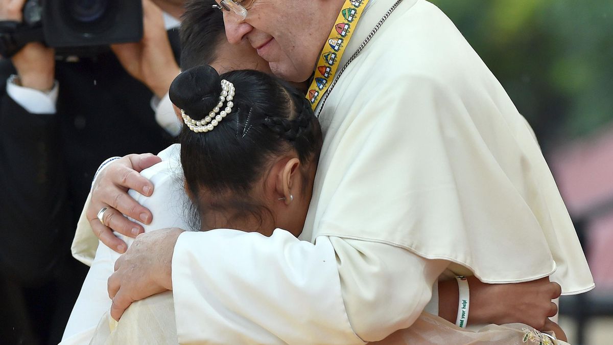 La pequeña que le hizo al Papa la pregunta sin respuesta: ¿por qué sufren los niños?