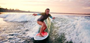 Post de Fracturas, luxaciones, desgarros… Así puedes evitar las lesiones más comunes en el surf