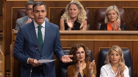 Sánchez expone su plan de regeneración entre críticas de los socios a su mujer: No tiene un pase