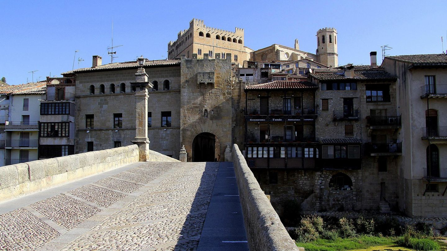 Los molinos son una amenaza para la comarca del Matarraña (Teruel), según denuncian algunos vecinos.
