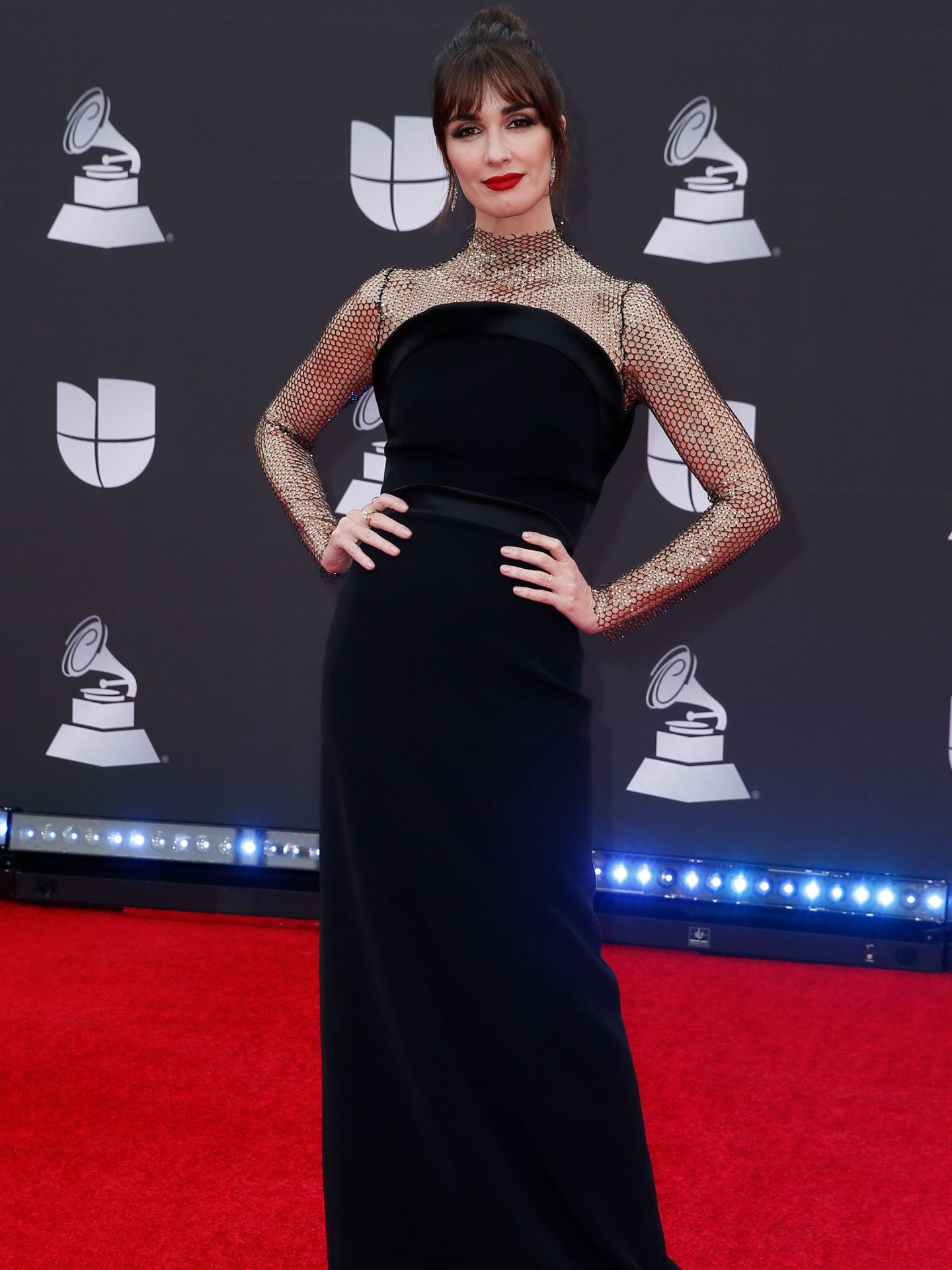 Paz Vega, en la alfombra roja de los Latin Grammy 2019. (Reuters)