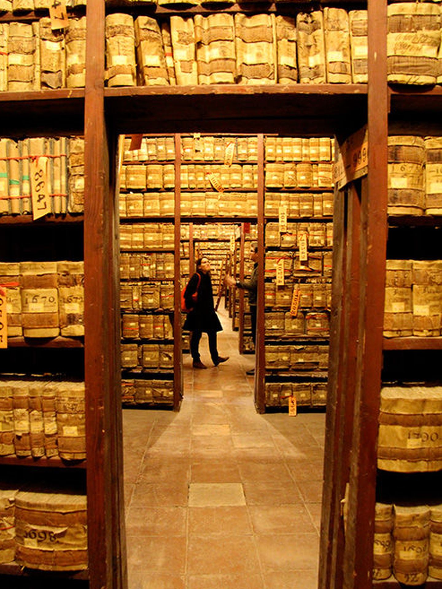 La biblioteca esconde un manuscrito de Tomás Moro y 5.000 volúmenes. (M.P.)