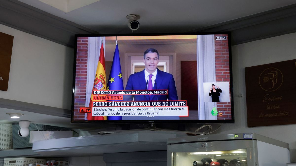  Sánchez se queda al frente del Gobierno y pide a la "mayoría social" que se movilice en su defensa