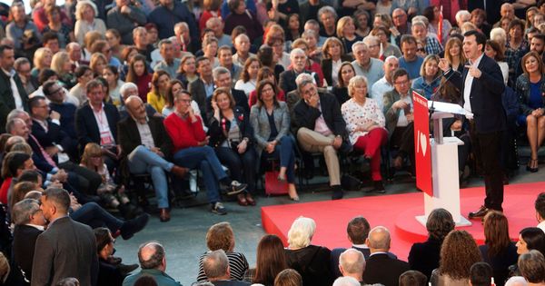 Foto: El secretario general del PSdeG-PSOE Gonzalo Caballero durante el mítin en Vigo. (EFE)