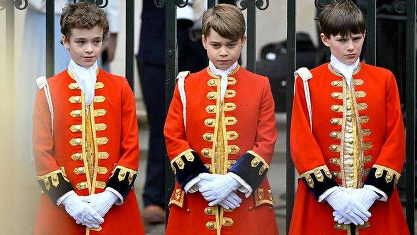 El príncipe George, paje oficial en la coronación de Carlos III. (Getty)