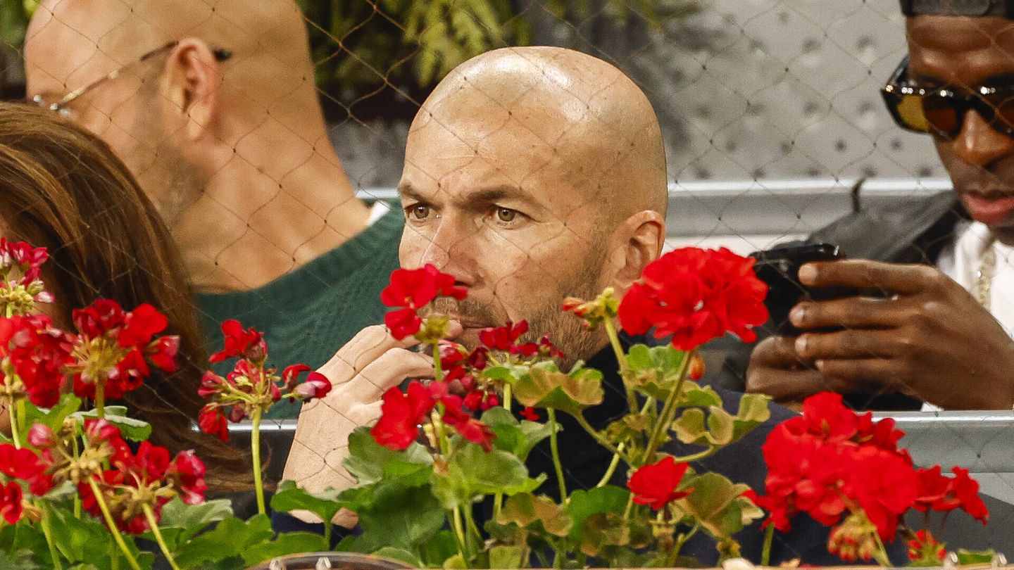 El entrenador Zinedine Zidane en el Open de Madrid. (Gtres/Sergio R Moreno)