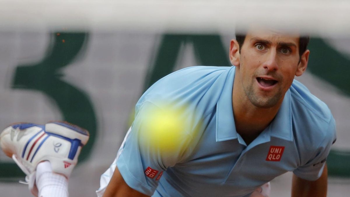Djokovic y Federer avanzan sin problemas en otra buena jornada para los españoles