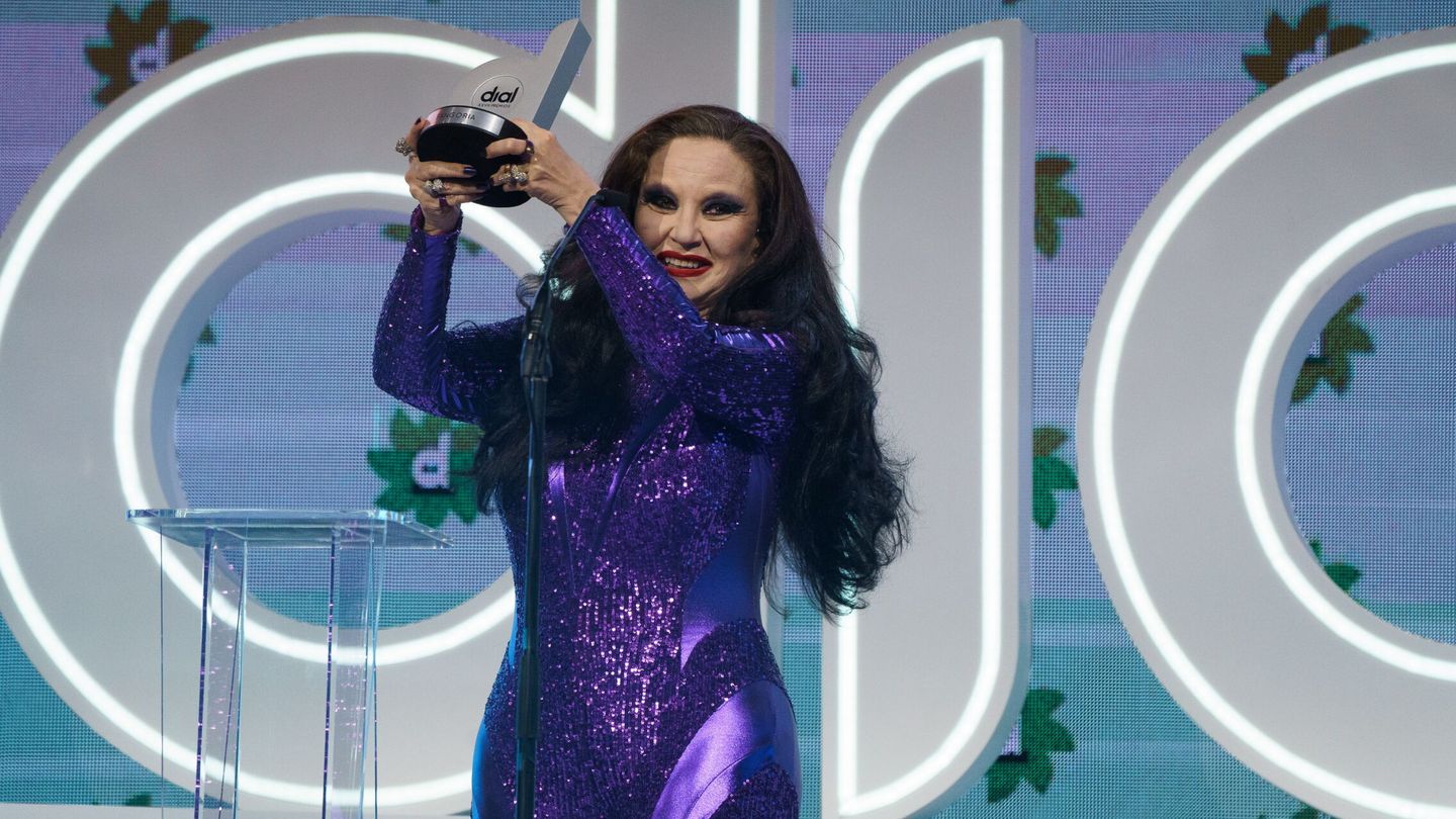 La cantante Alaska en los XXVII Premios de la Cadena Dial. (EFE)