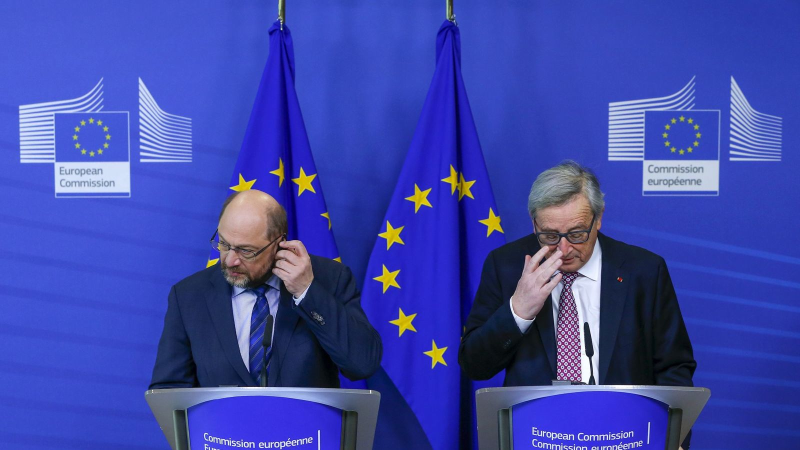 Foto: Martin Schulz, presidente del Parlamento Europeo, y Jean Claude Juncker, de la CE, en una rueda de prensa conjunta previa a la cumbre en Bruselas (Reuters).