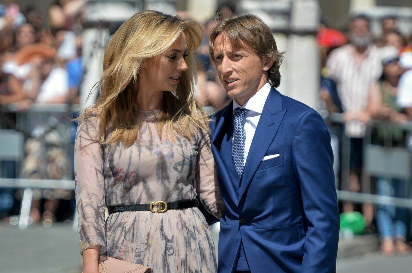 Vanja y Luka Modric, en la boda de Sergio Ramos y Pilar Rubio. (Getty)