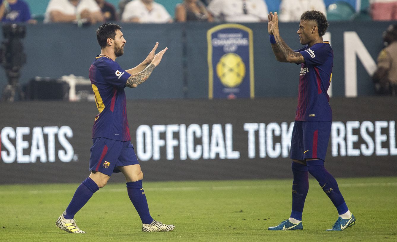Messi y Neymar, durante el Clásico de Miami. (EFE)